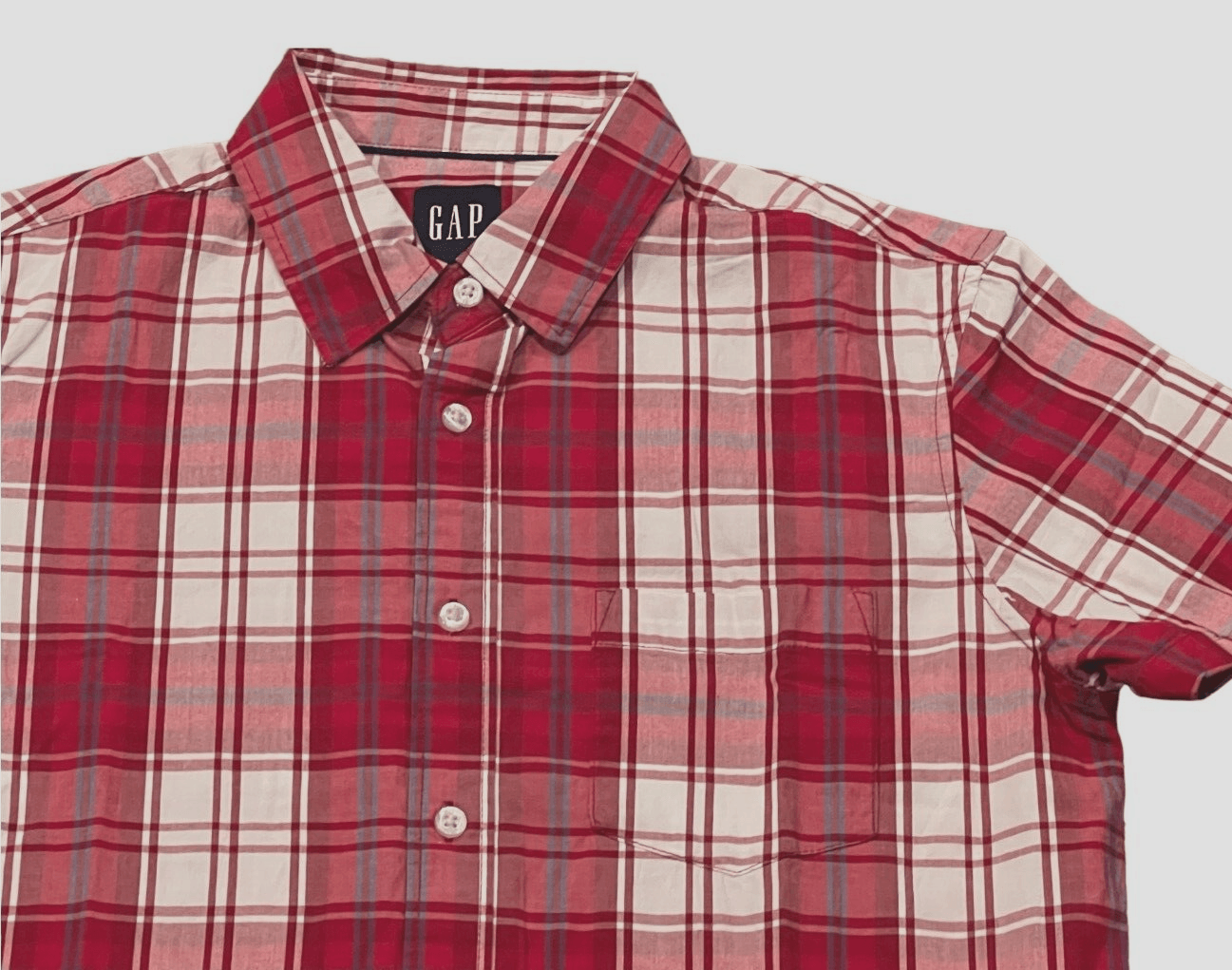 GAP Men's Short Sleeve Button Down Collared Poplin Shirt - Grovano